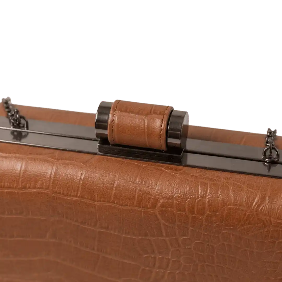 cognac-frame-clutch1-velavitaelux