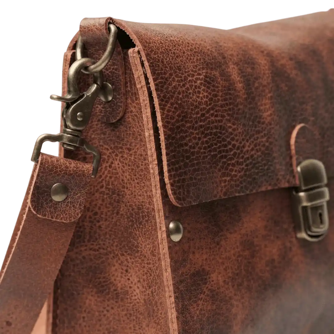 copper-trail-messenger2-velavitaelux
